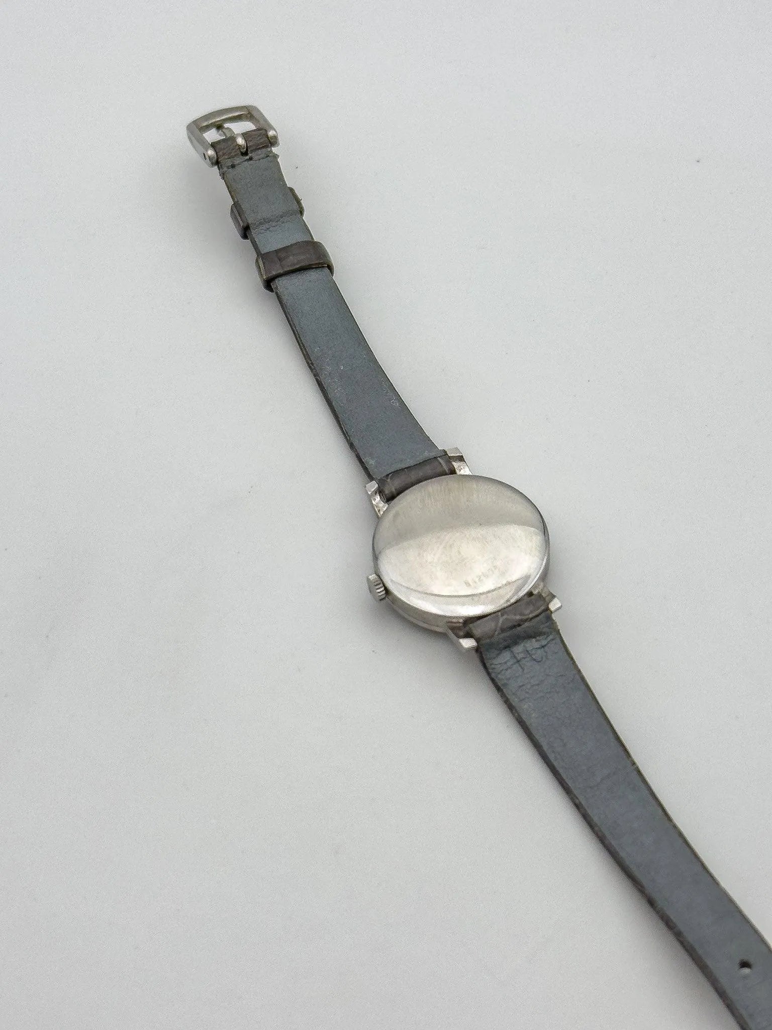 Universal Genève - White Dress Watch - 1970s - Atelier Victor