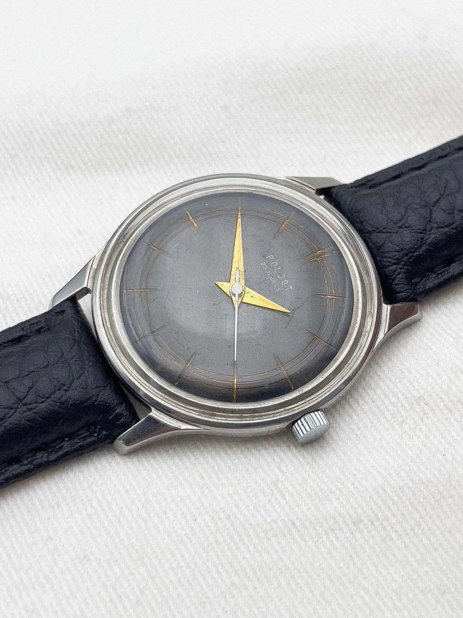 Vostok - Black dial / Gold Index - 1970s - Atelier Victor