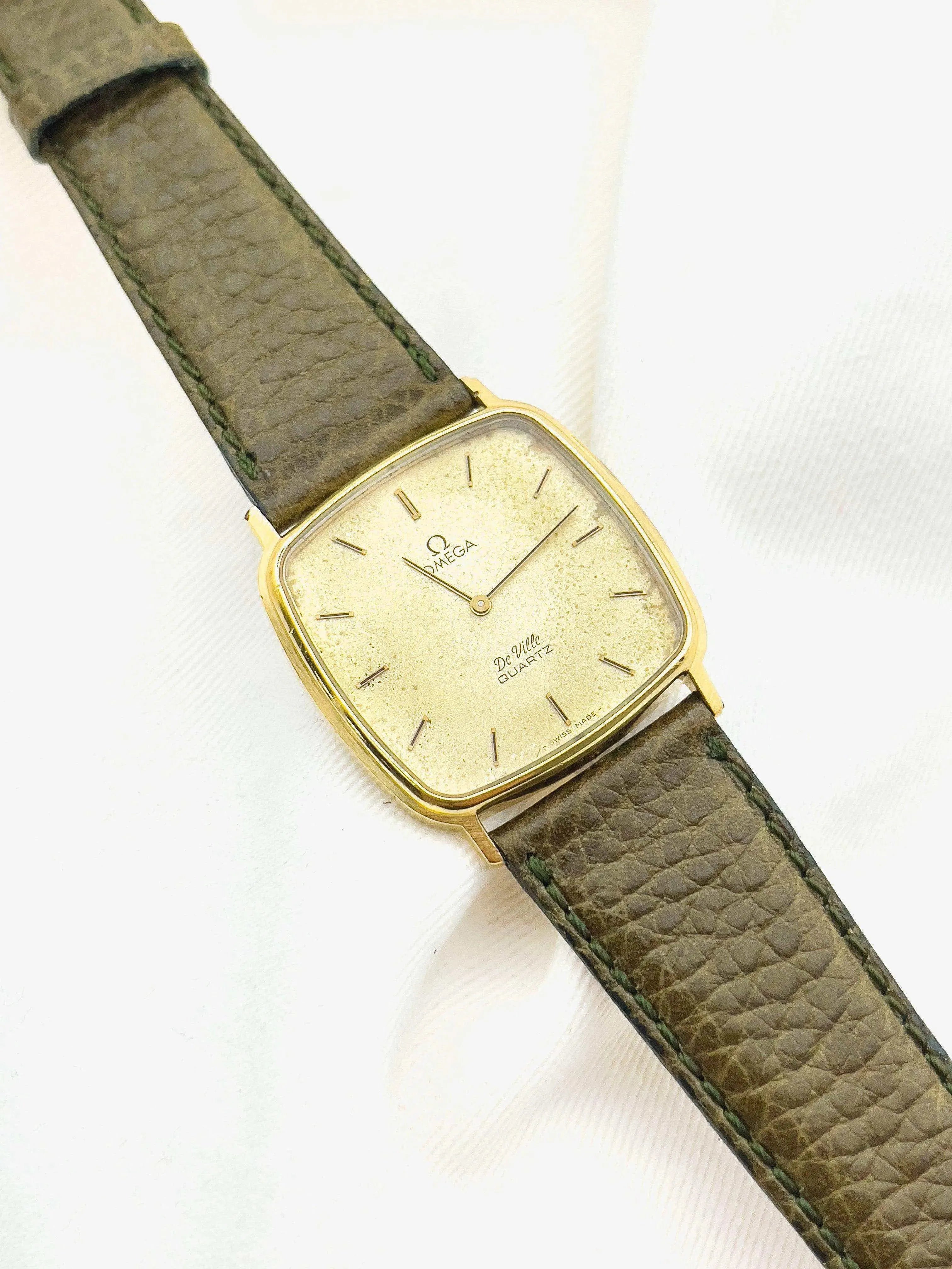 Omega - De Ville Gold Square - 1970's - Atelier Victor