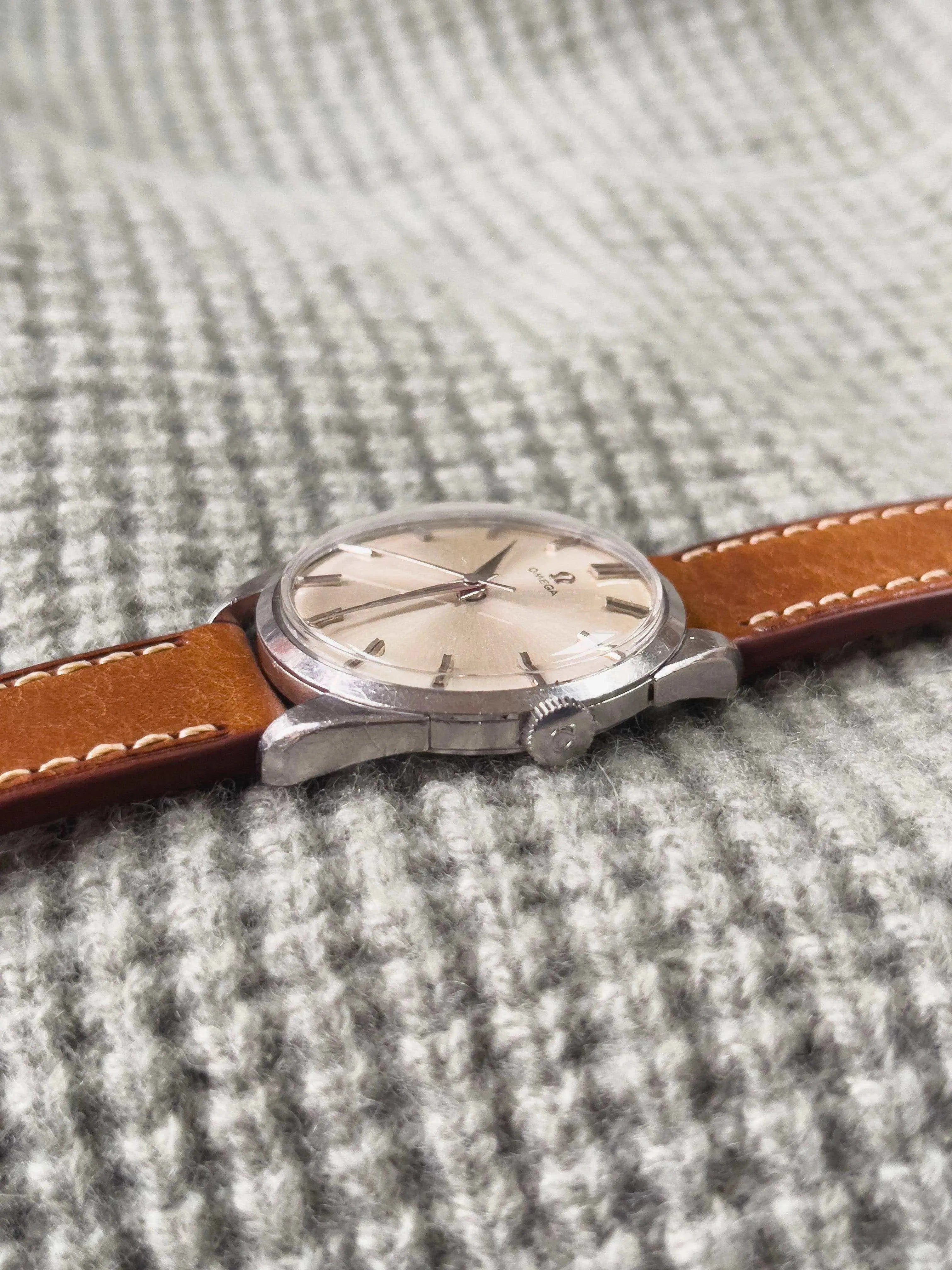 Omega - "Dress Watch" - Atelier Victor