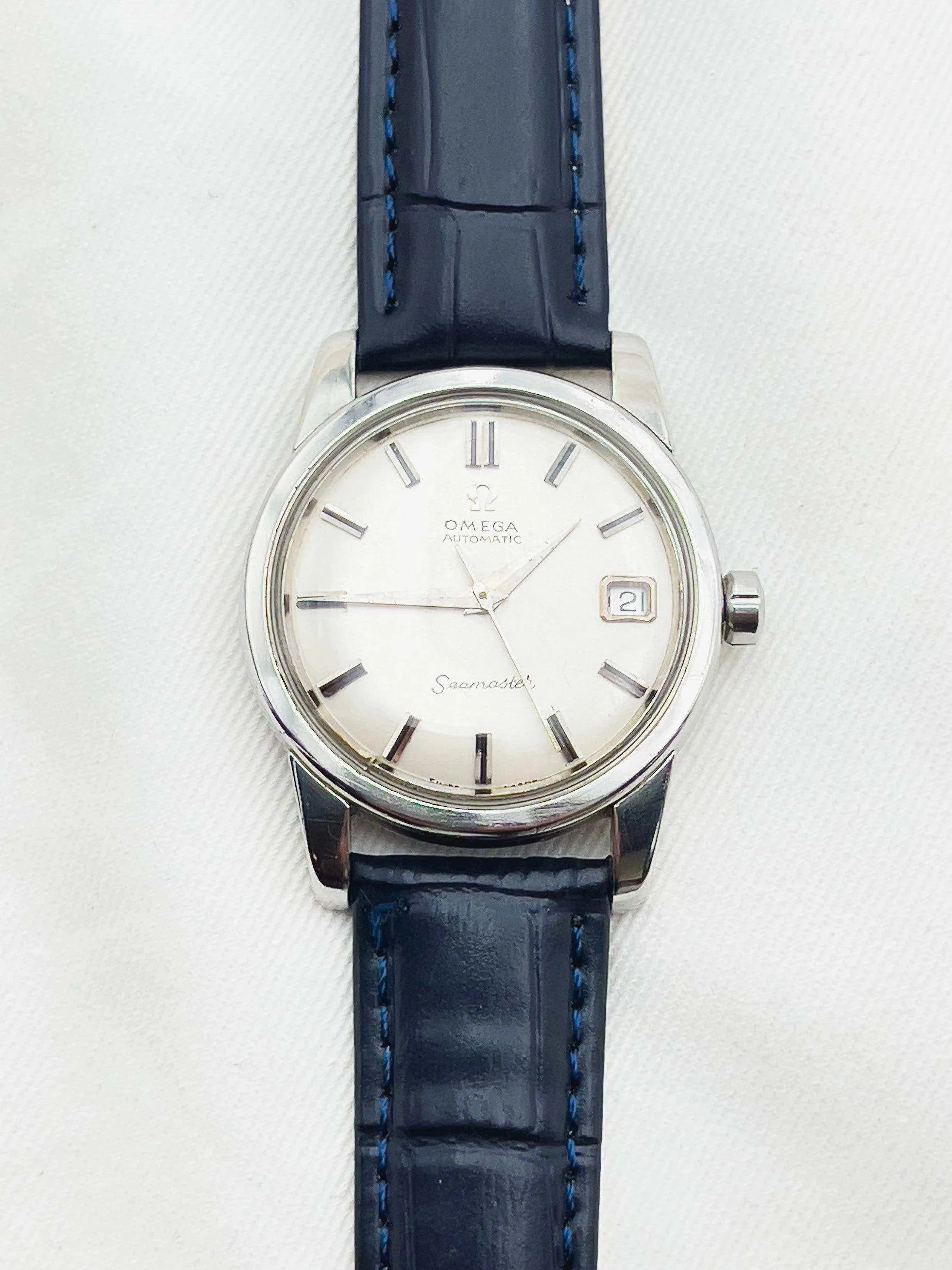 Omega - "Seamaster Date 1963" - Atelier Victor