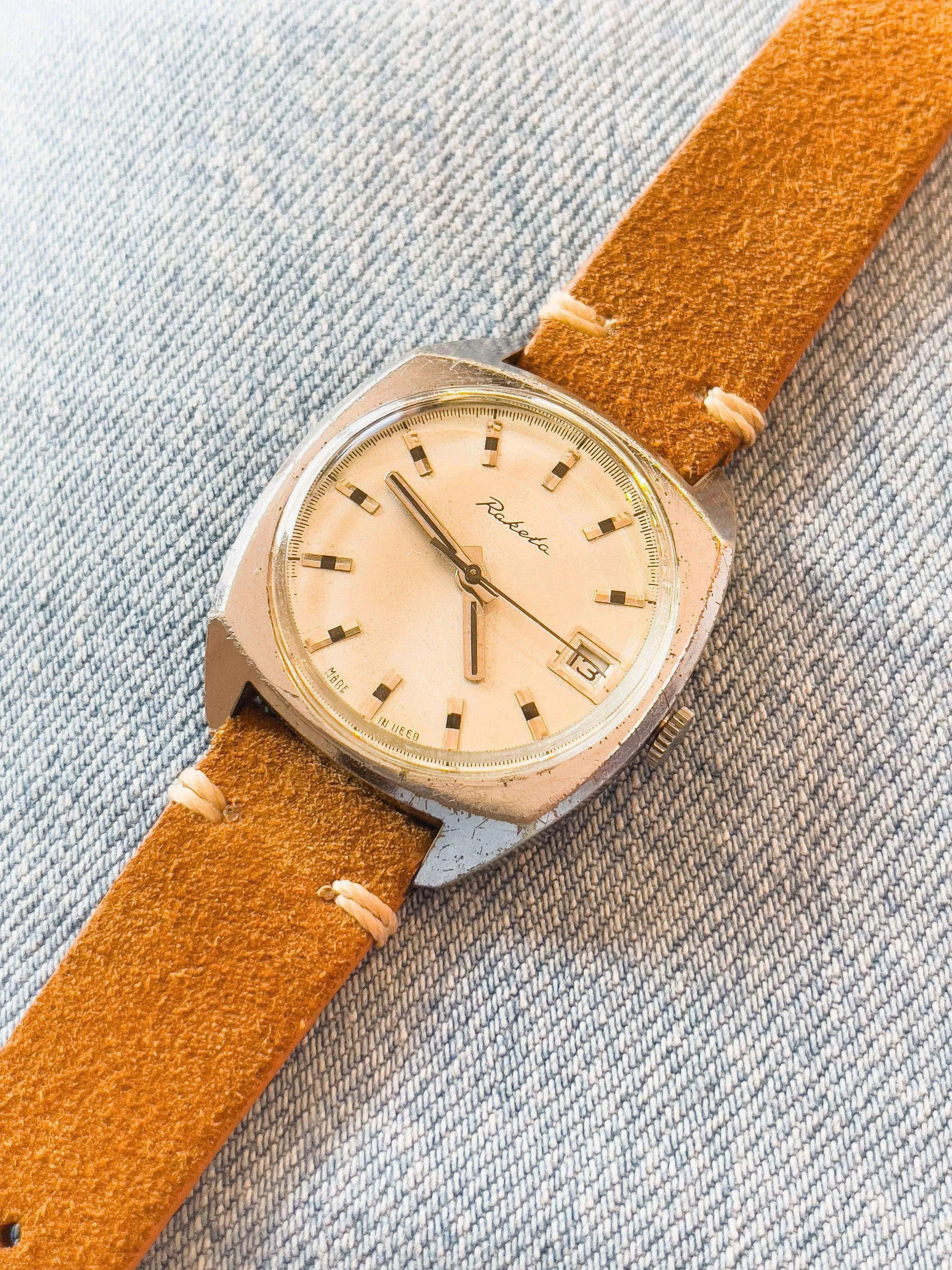 Raketa - "Square Date" - Atelier Victor